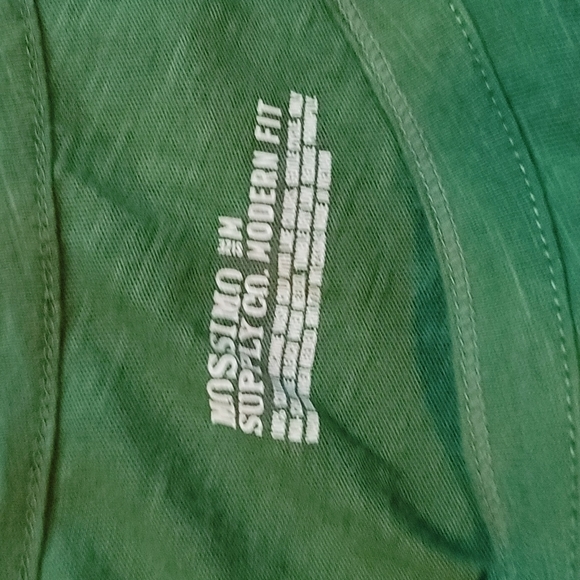 Mossimo Modern Fit Tshirt Size Medium - Picture 3 of 5